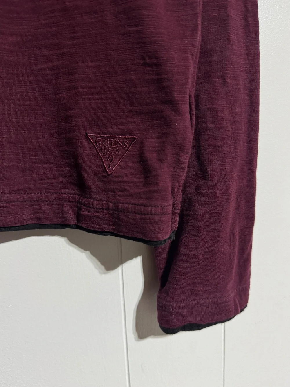 Guess Dark Red Henley Shirt Mens Large Two Tone Affliction Style Y2K Henley Tee
